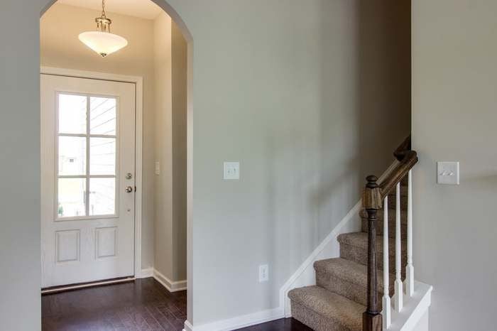 6625 Hanworth Trace, Smyrna TN 37167 3-bed home, photo 2 of 12
