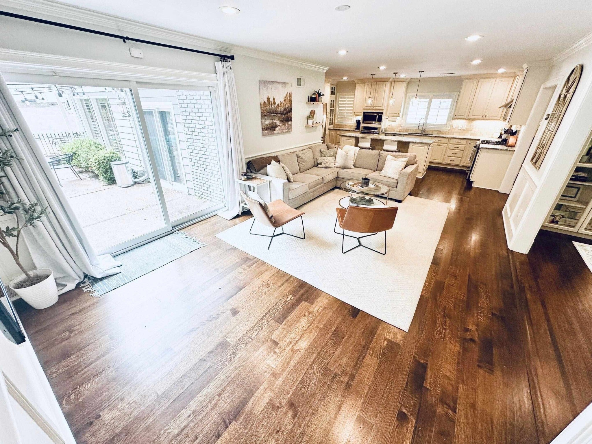 4517 LAURELWOOD DR