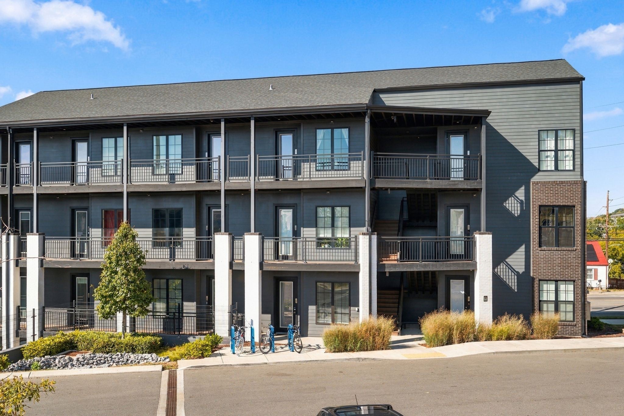1-bed listing at 600 E Trinity Ln 302, Nashville