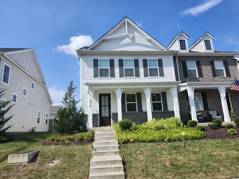 372 Hammock Ln Spring Hill TN 37174