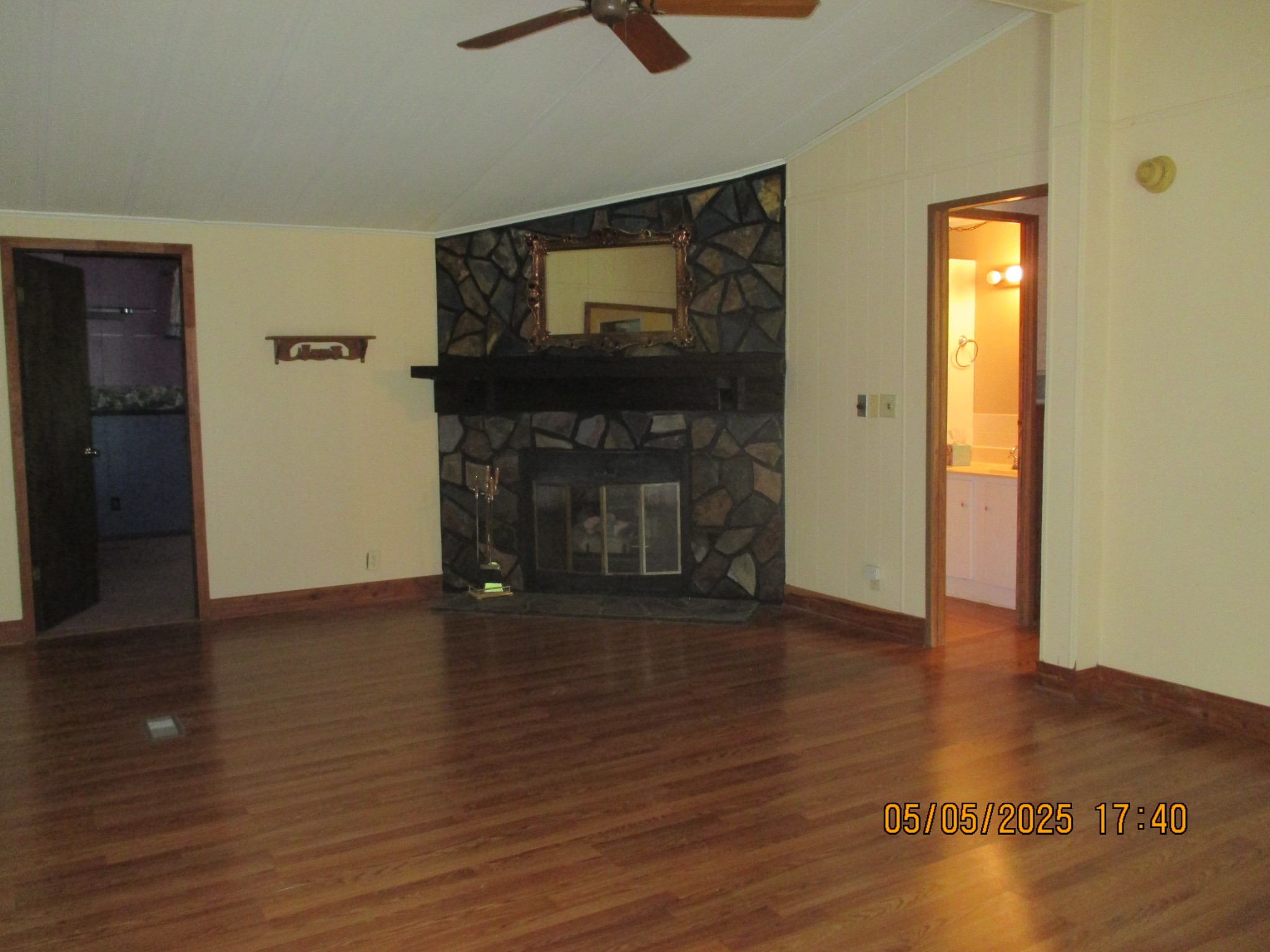 5299 Ridge Rd
