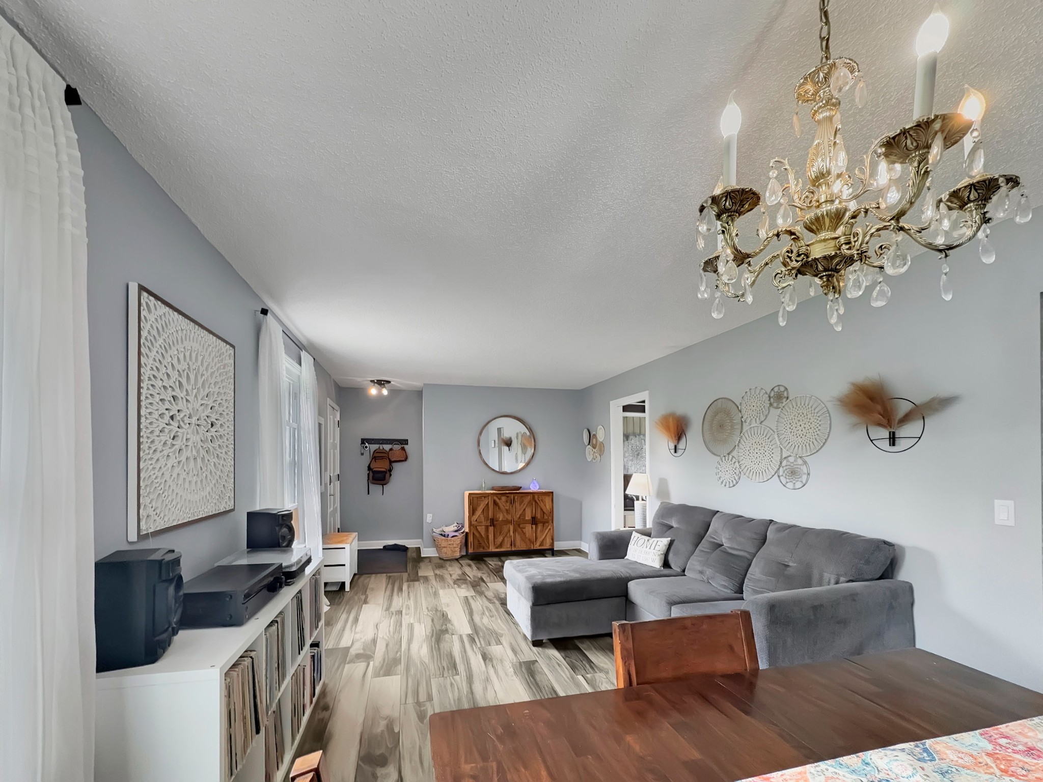 209 River Dr