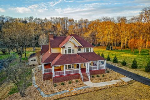 962 Indian Mound Dr McMinnville TN 37110