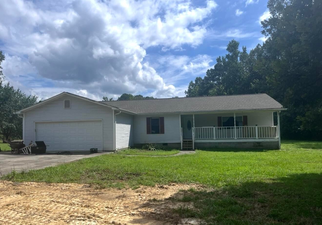 245 N Airport Circle NW