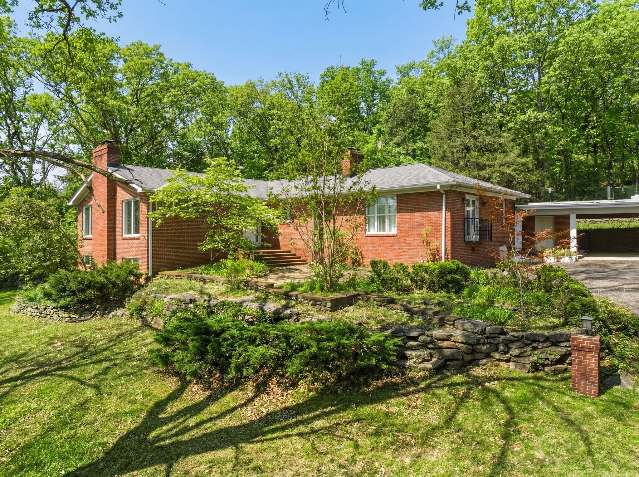 1306 Belmont Park Ct