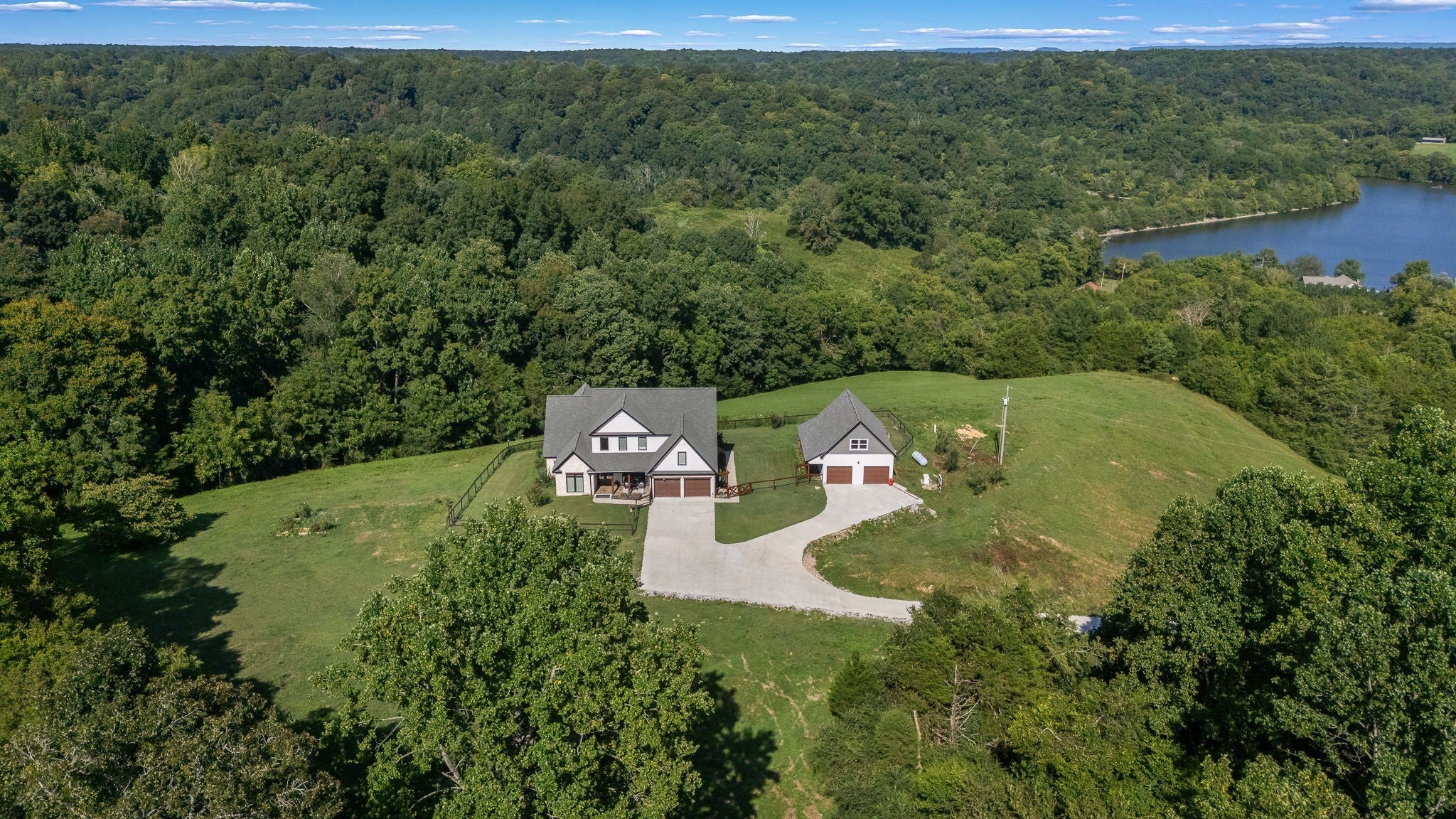 187 Harrison Ln