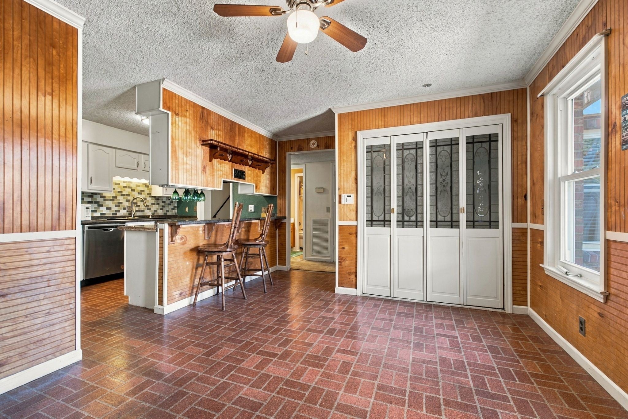 4001 Anderson Rd I56