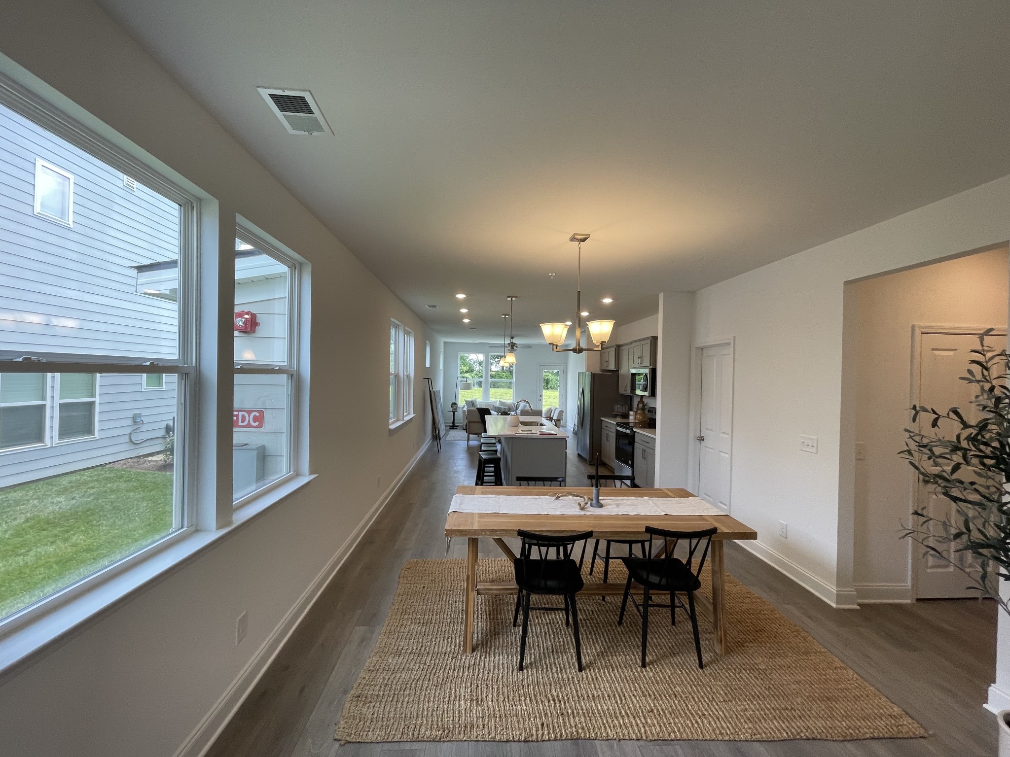 1169 Short Street