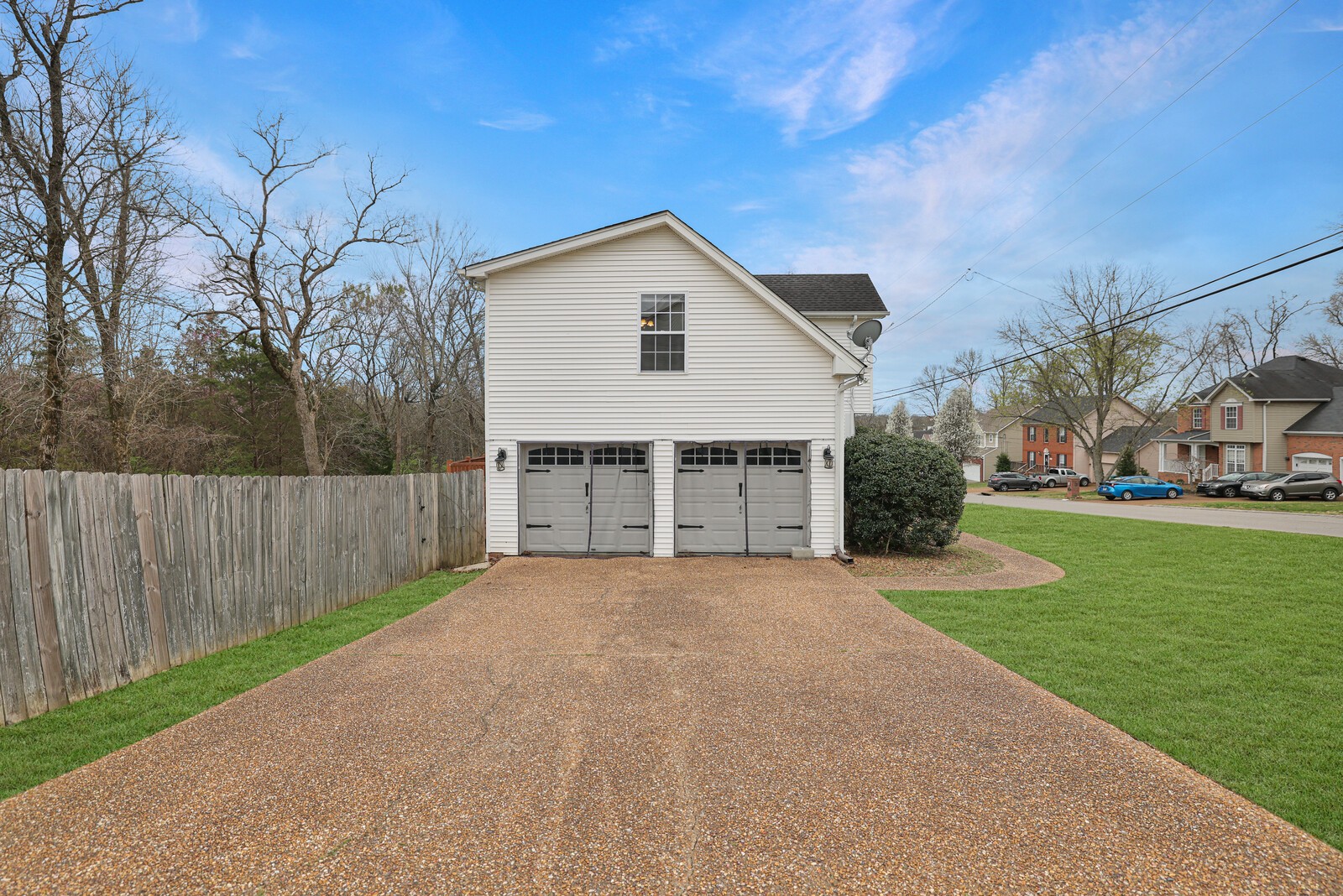 3800 Portsmouth Dr