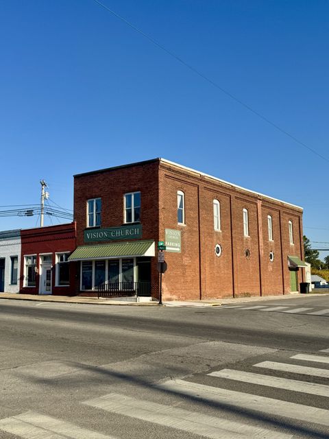 300 E Main St Decherd TN 37324