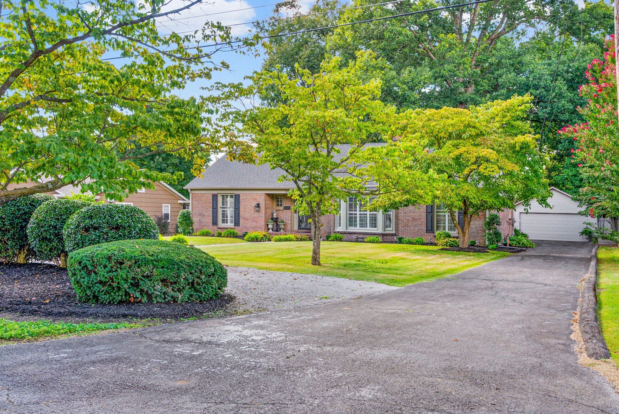 2611 Cayce Meade Dr