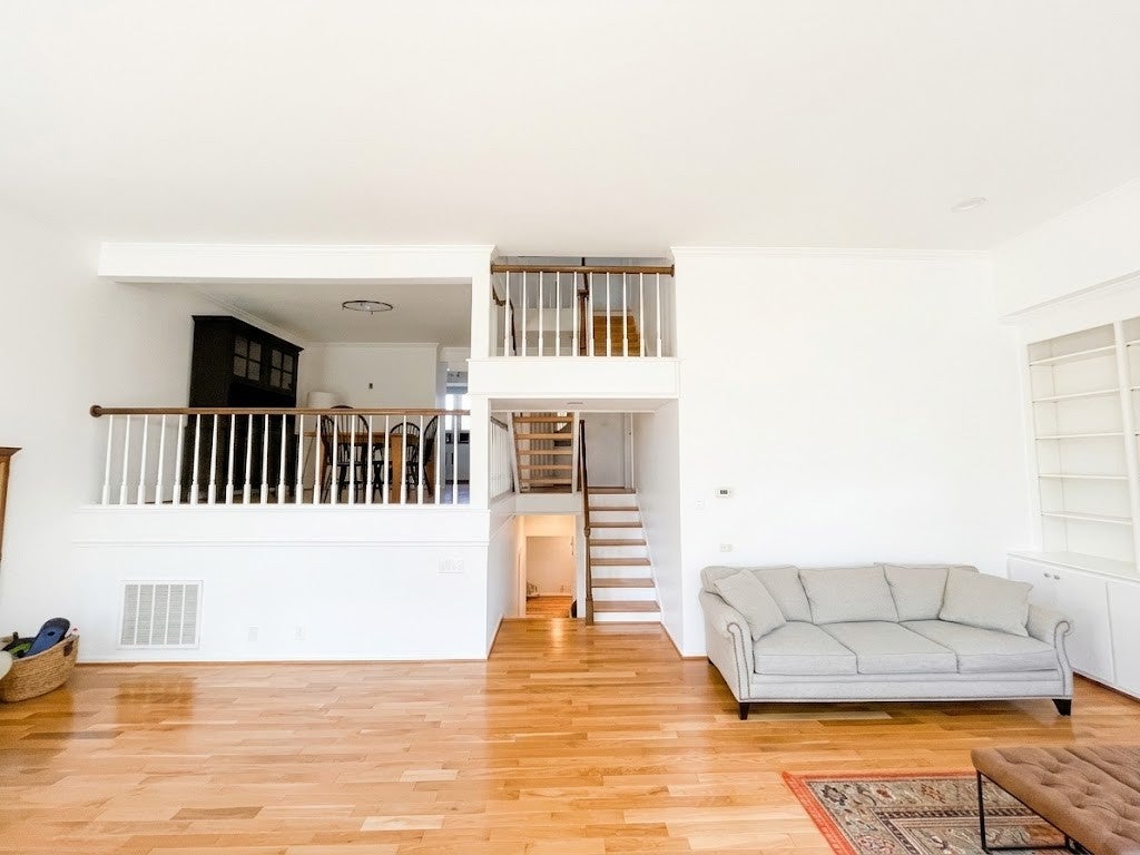 401 Bowling Ave 91