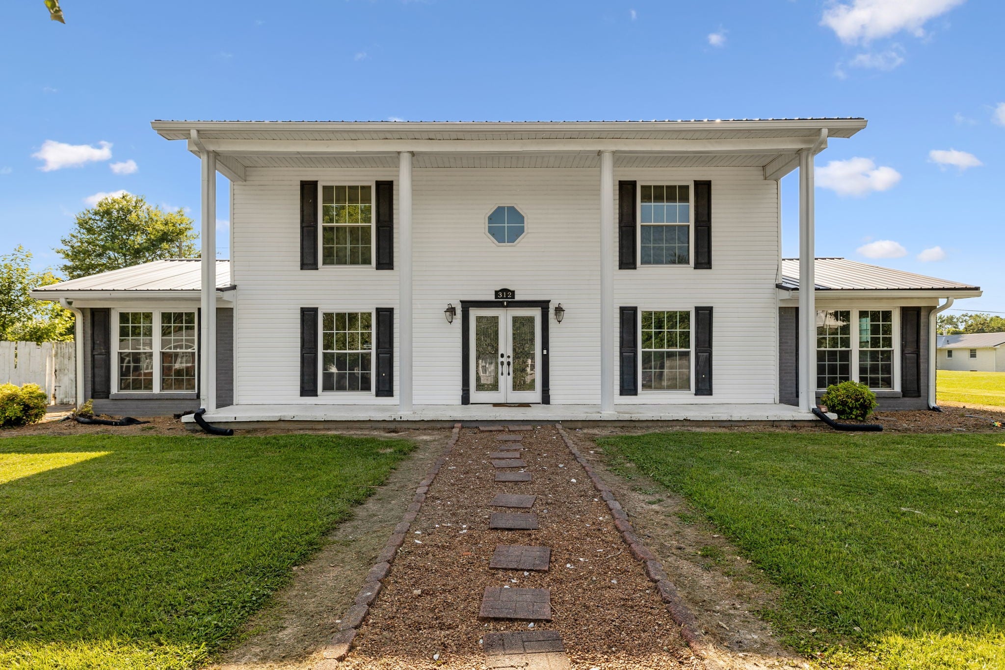 312 Hinson St