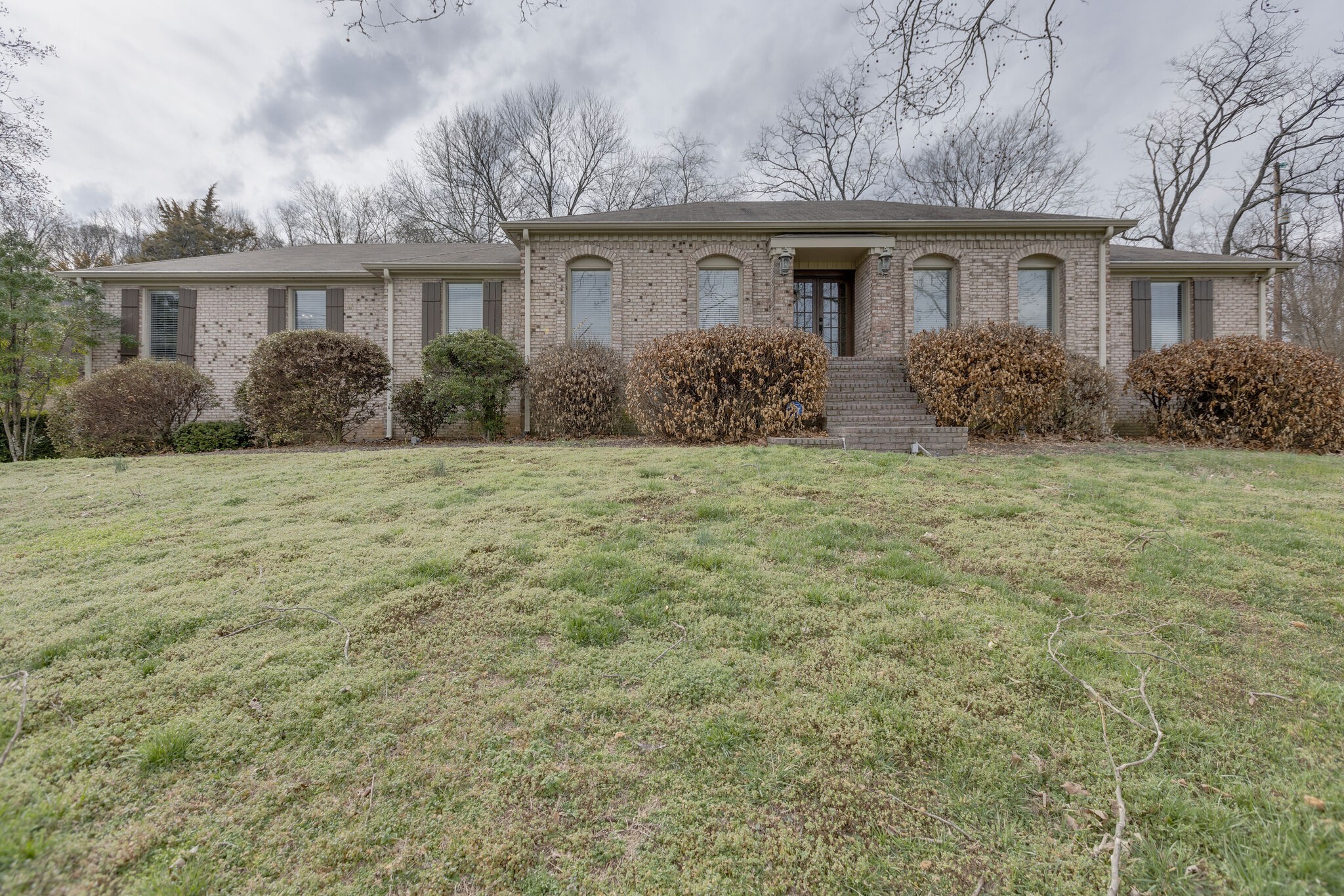 619 Granny White Pike