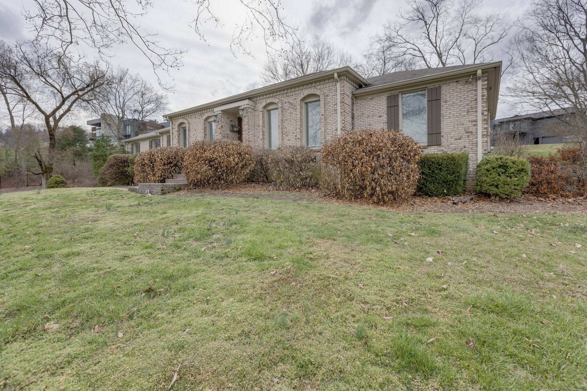 619 Granny White Pike