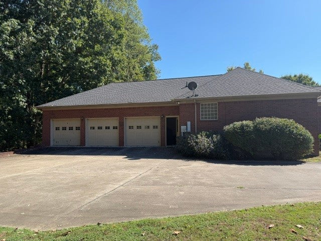 427 Bridlewood Dr