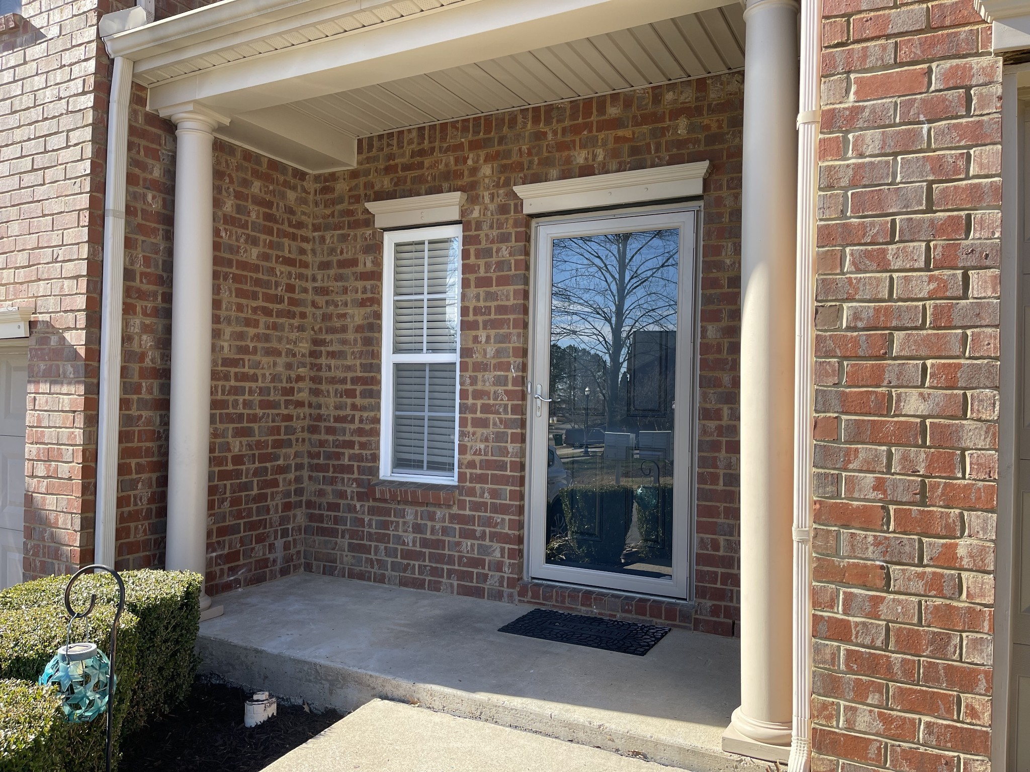 8318 Oak Knoll Dr