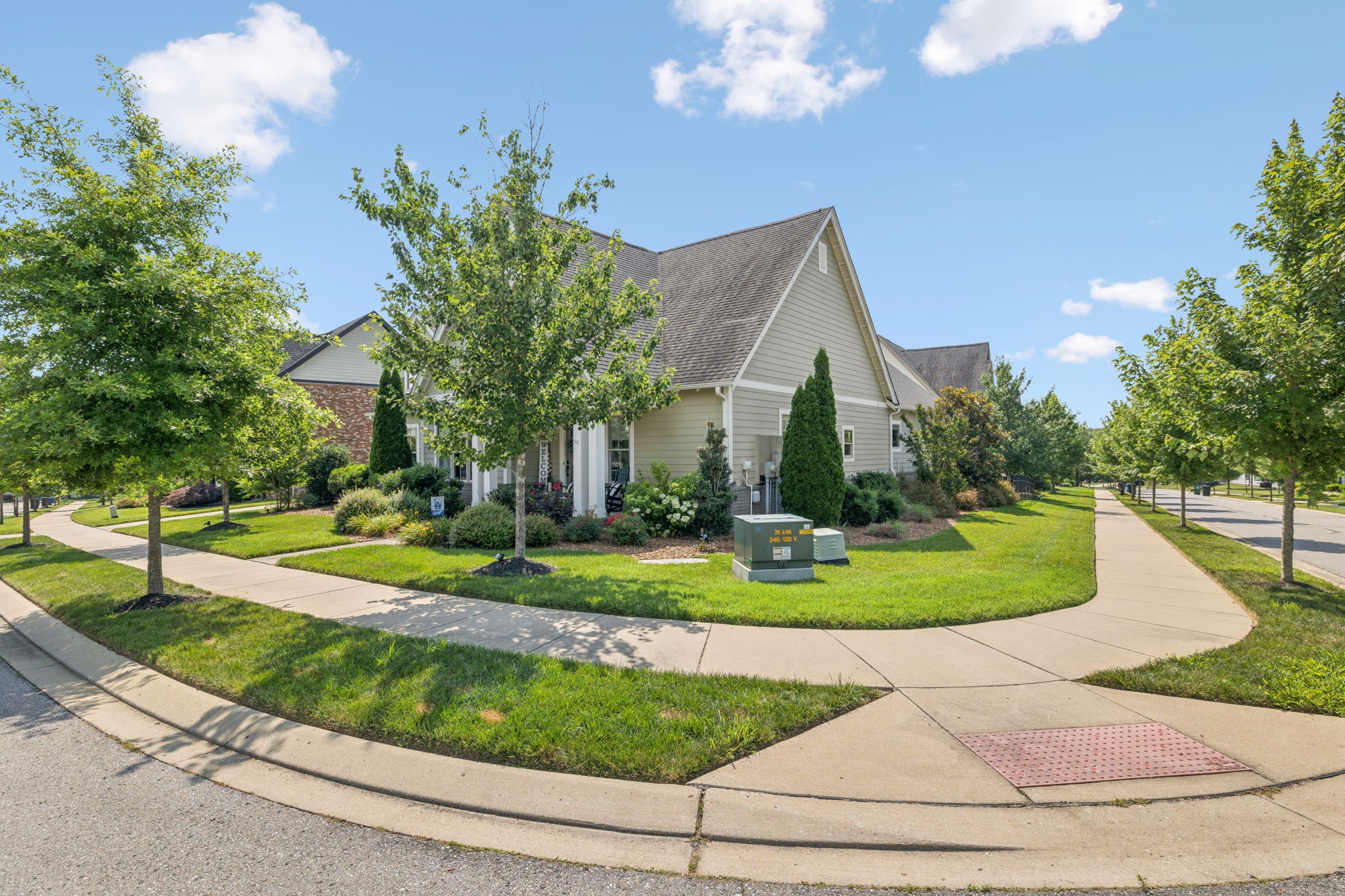 1002 Hornsby Dr