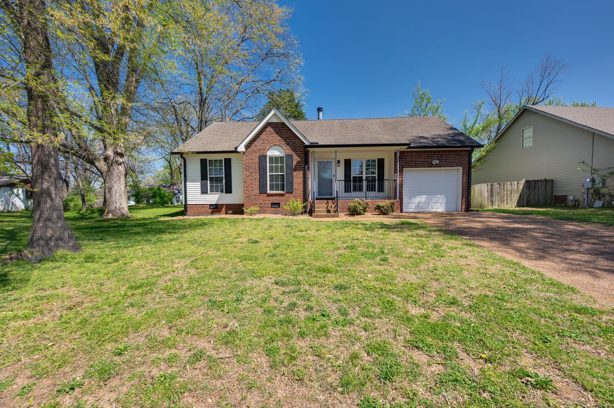 Old Hickory, Tennessee 37138, United States, 3 Bedrooms Bedrooms, ,2 BathroomsBathrooms,Residential,Pending,106228