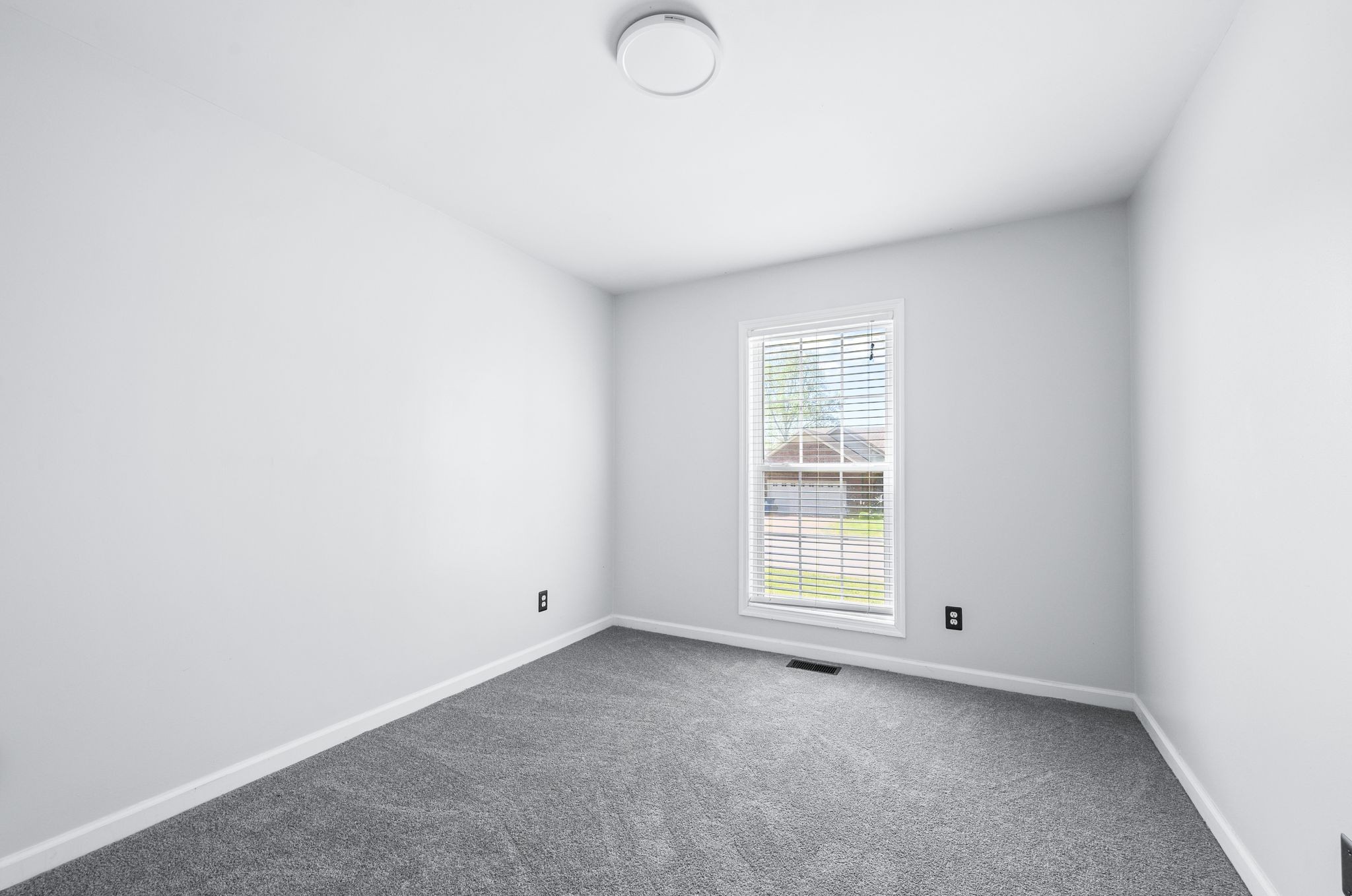 Old Hickory, Tennessee 37138, United States, 3 Bedrooms Bedrooms, ,2 BathroomsBathrooms,Residential,Pending,106228