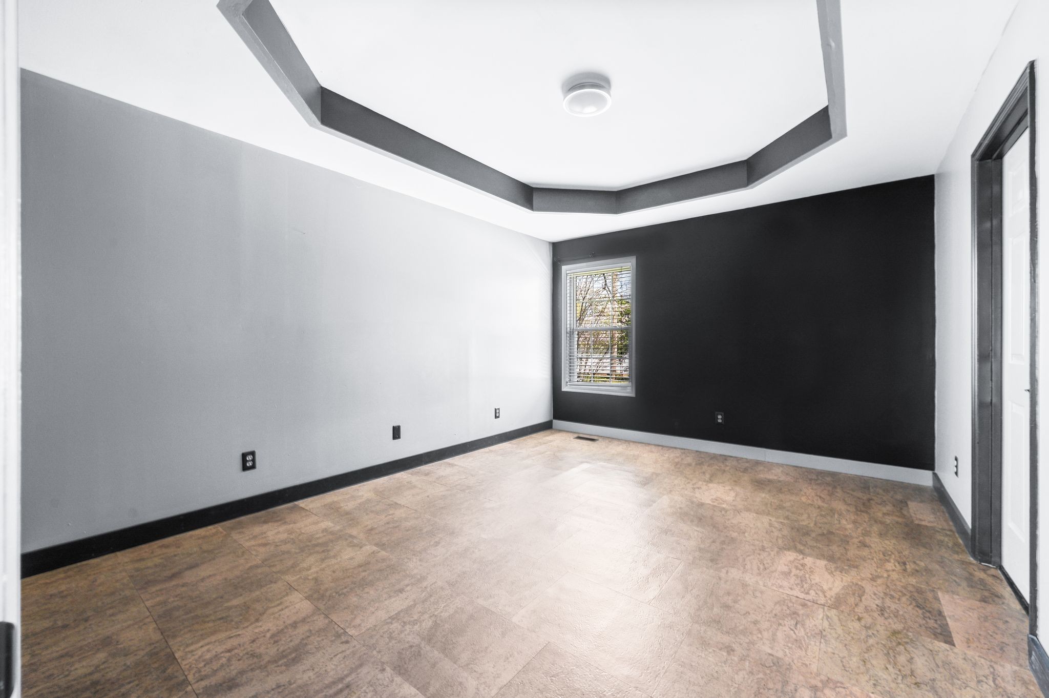 Old Hickory, Tennessee 37138, United States, 3 Bedrooms Bedrooms, ,2 BathroomsBathrooms,Residential,Pending,106228