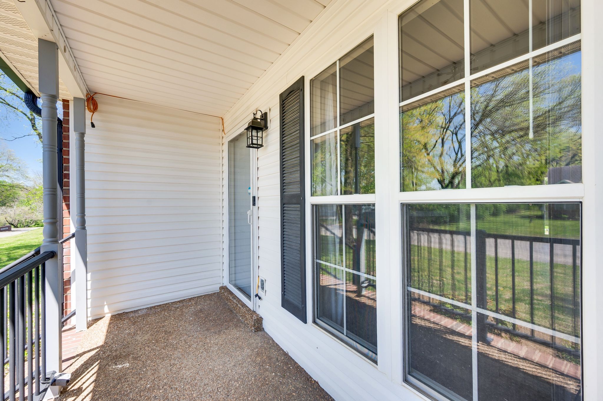 Old Hickory, Tennessee 37138, United States, 3 Bedrooms Bedrooms, ,2 BathroomsBathrooms,Residential,Pending,106228