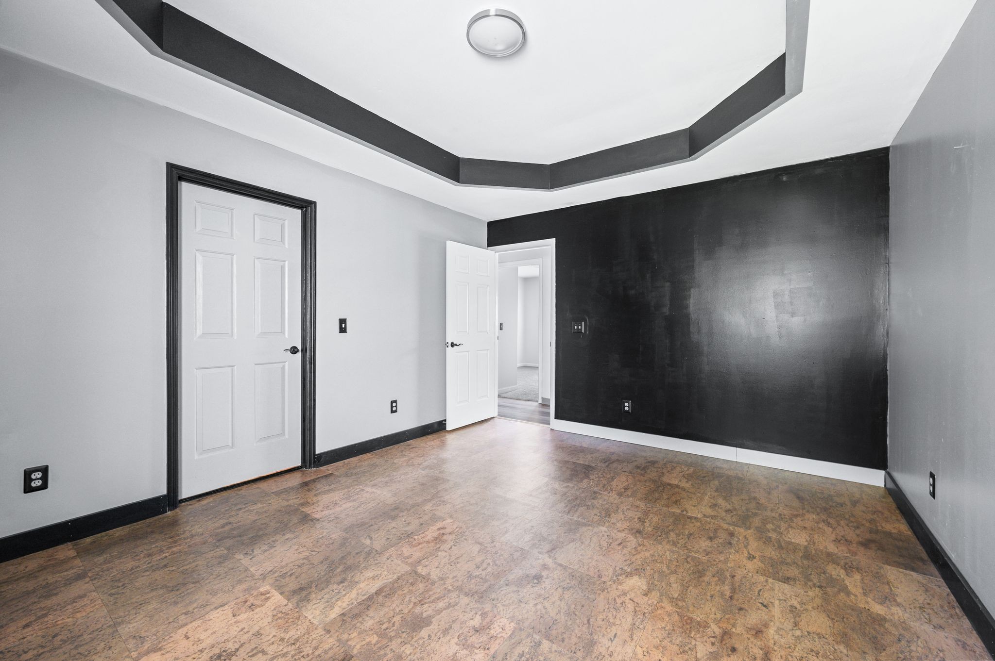 Old Hickory, Tennessee 37138, United States, 3 Bedrooms Bedrooms, ,2 BathroomsBathrooms,Residential,Pending,106228