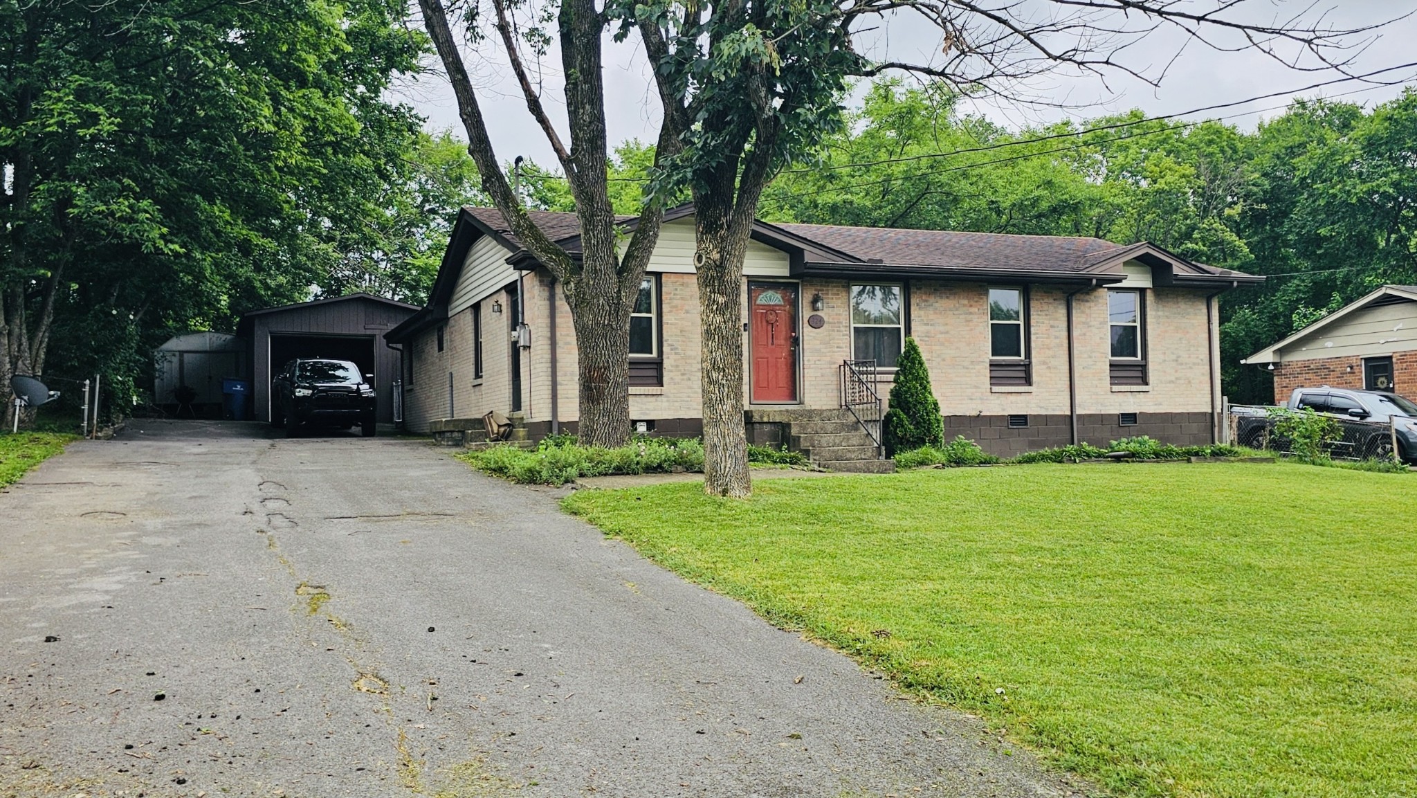 324 Janette Ave
