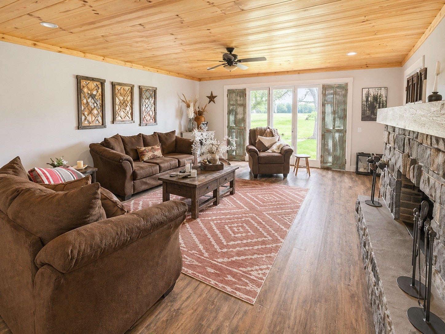 2600 State Line Rd W