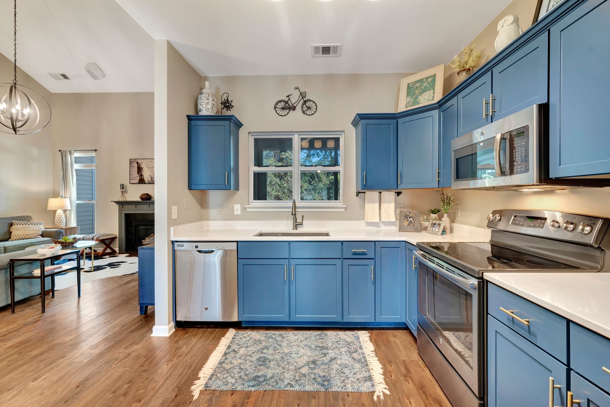 344 Normandy Cir