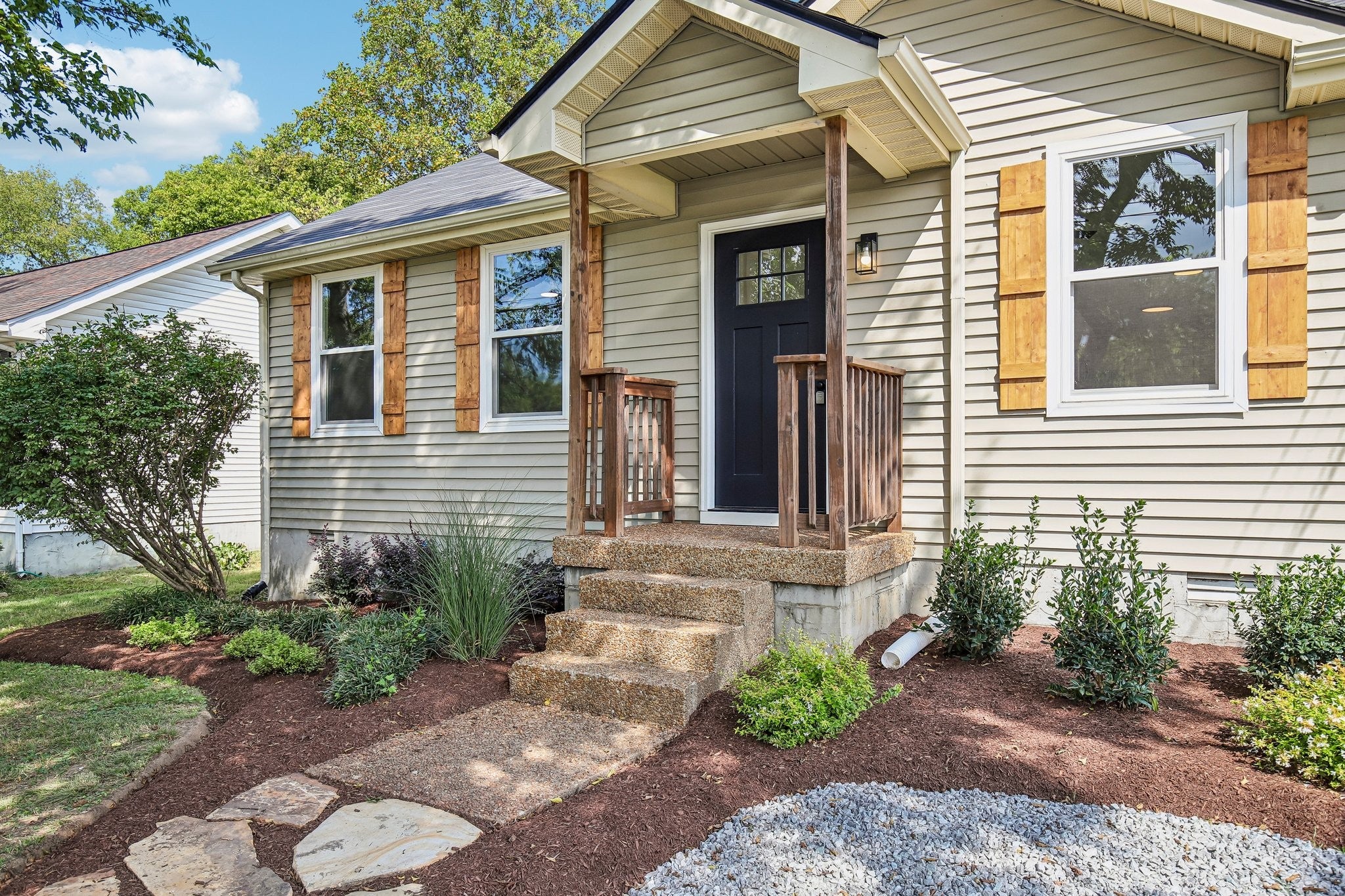 213 Maple St