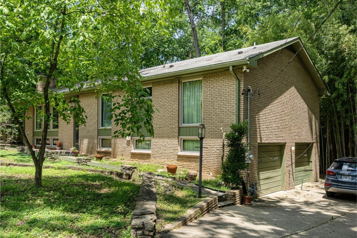 123 Trail East Dr