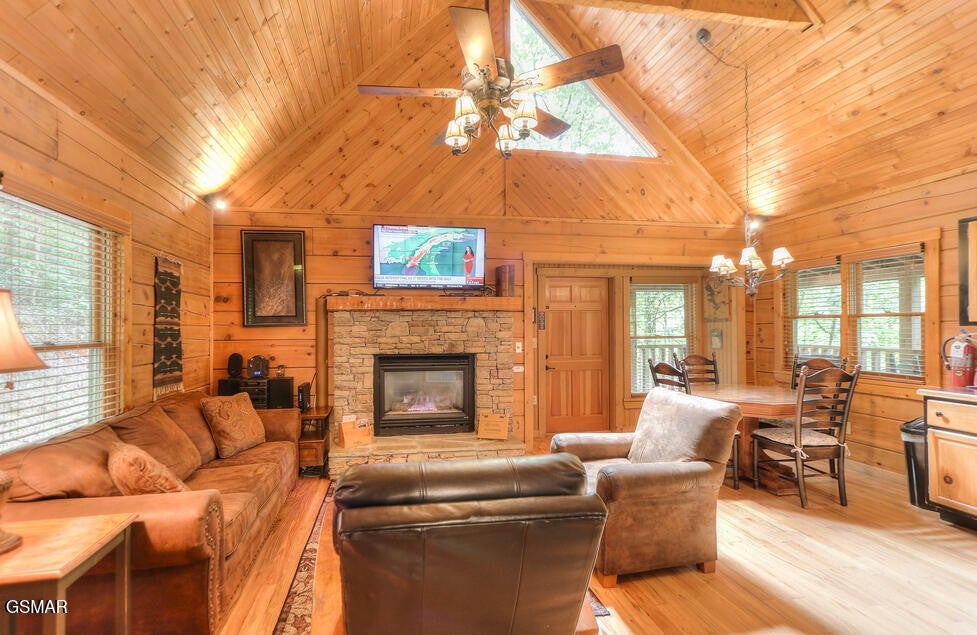 217 Oak Haven Way
