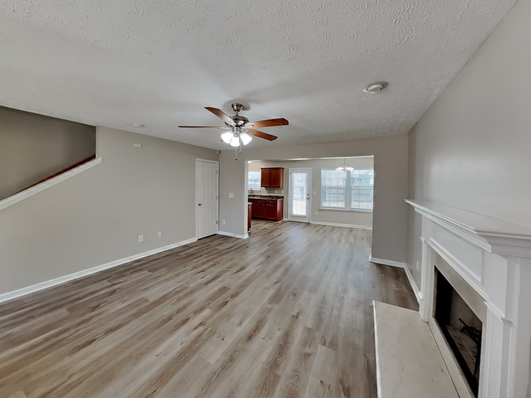 4028 Deer Run Trce