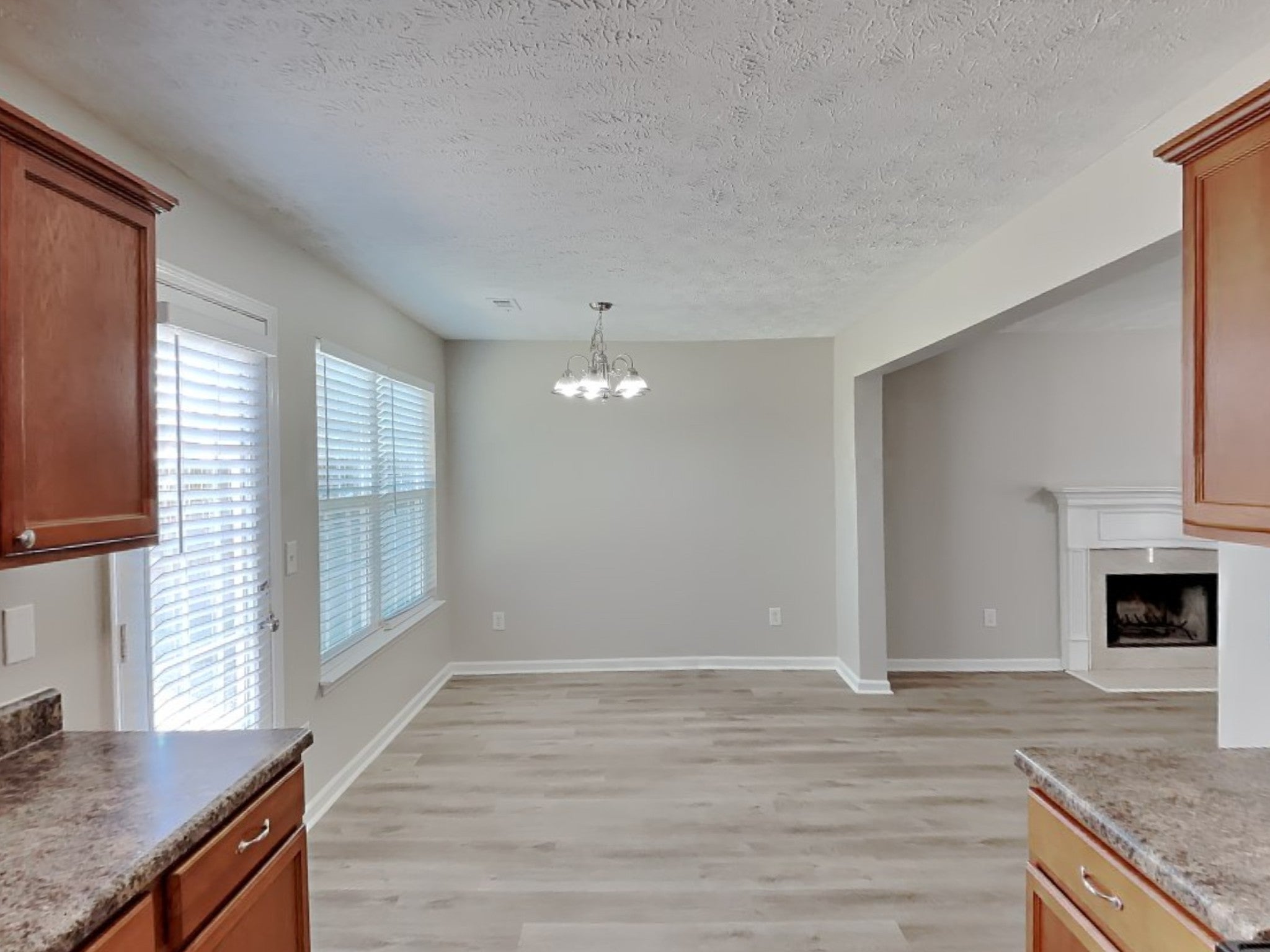 4028 Deer Run Trce