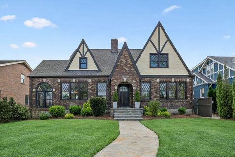 2809 Acklen Ave Nashville TN 37212