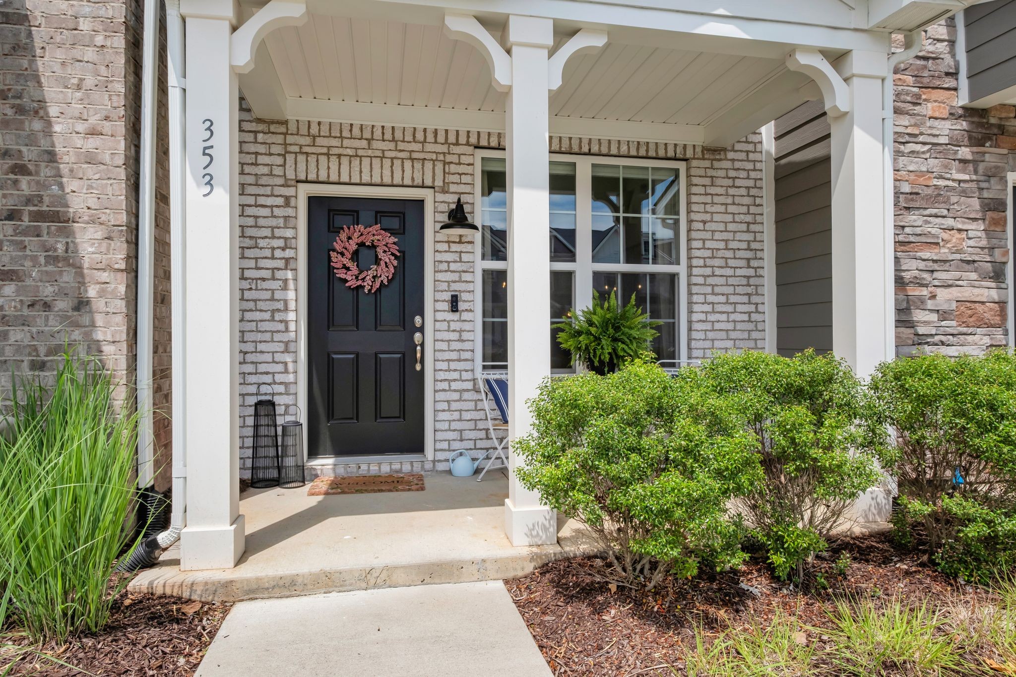 353 Victoria Dr