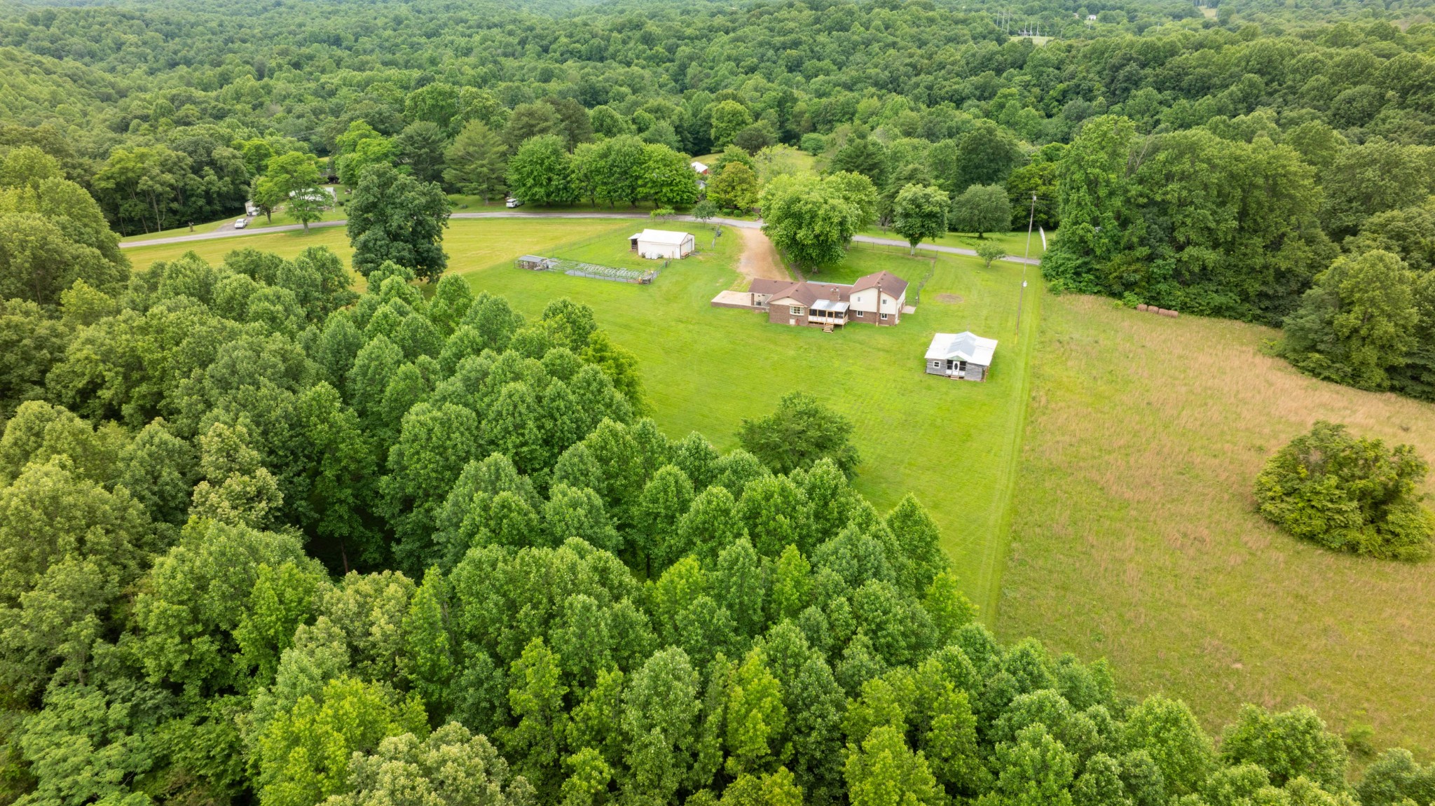 3037 Tunnel Rd