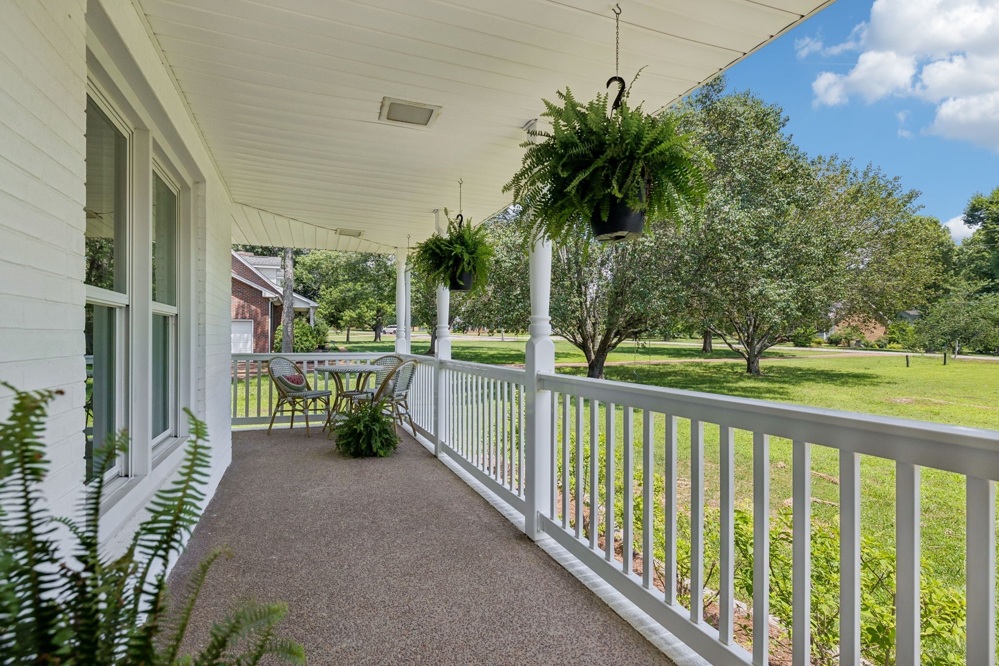 112 Southwinds Dr