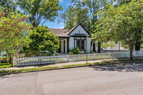 Photo of 929 Montrose Ave, Nashville, TN 37204 (MLS # 3169514)