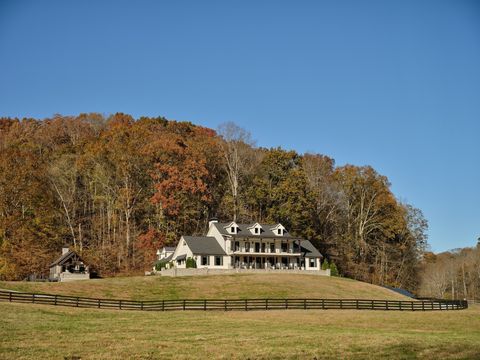 6677 Leipers Creek Rd Columbia TN 38401