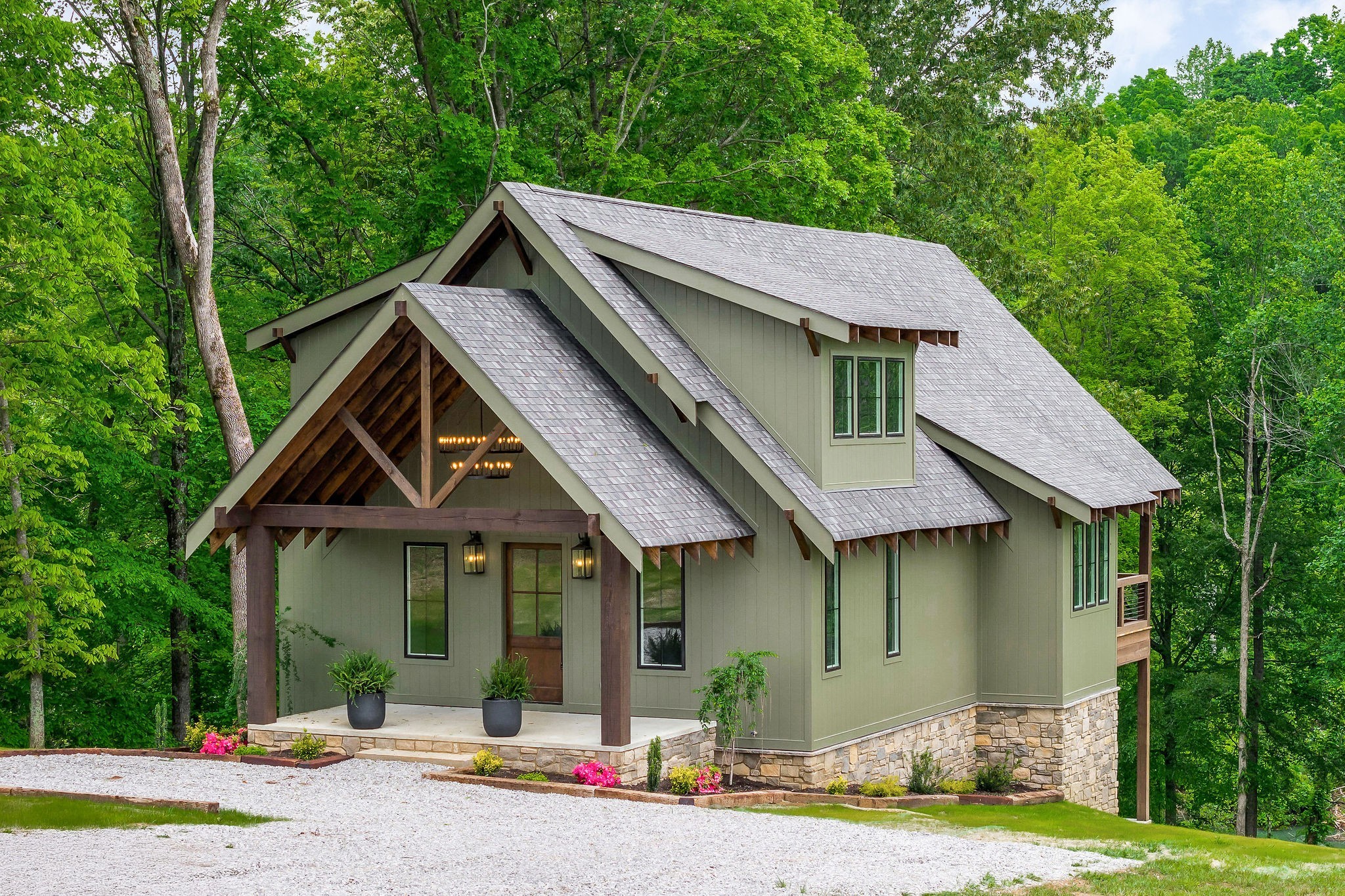 1036 Hidden River Road