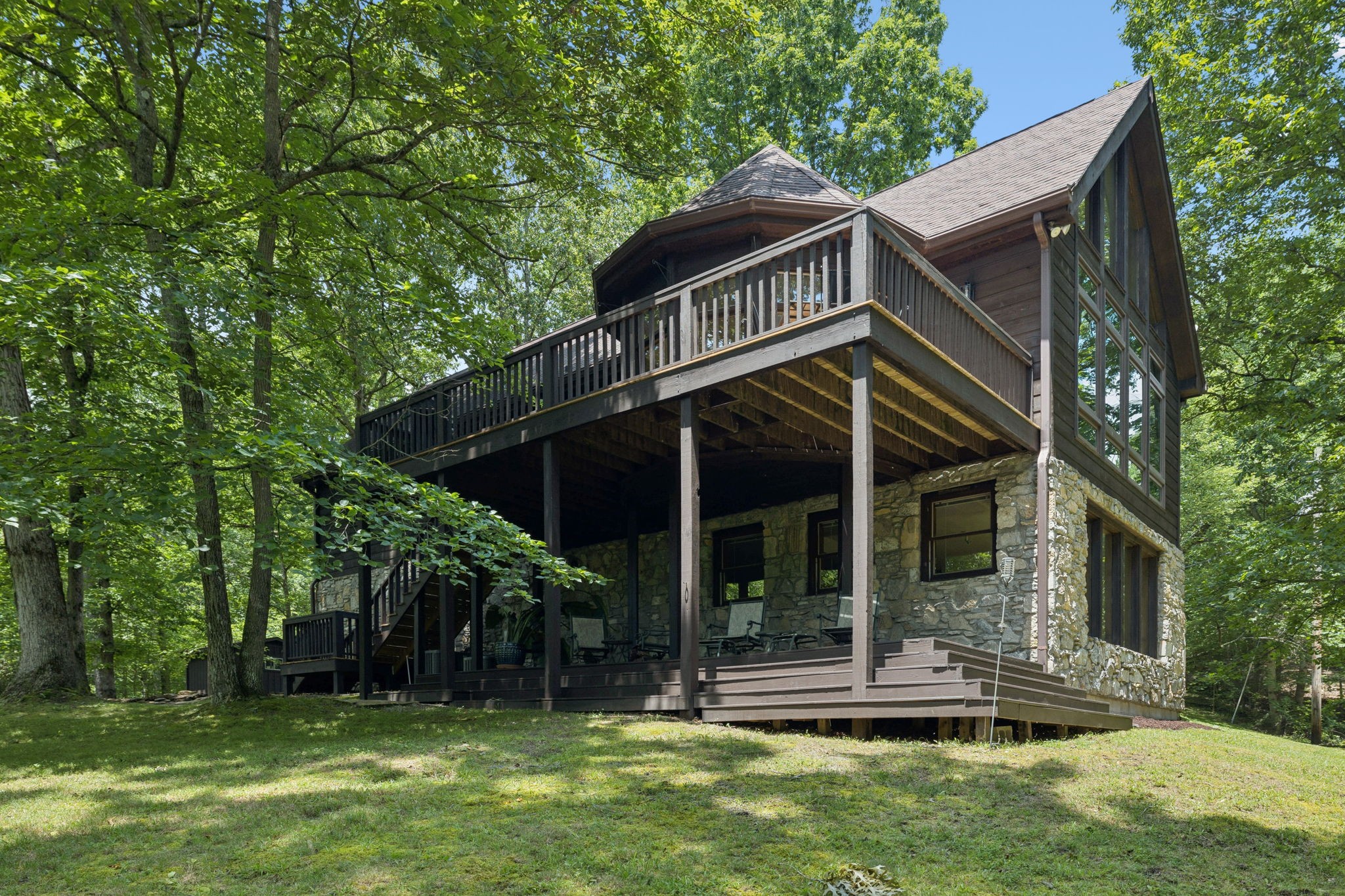5723 Quest Ridge Rd