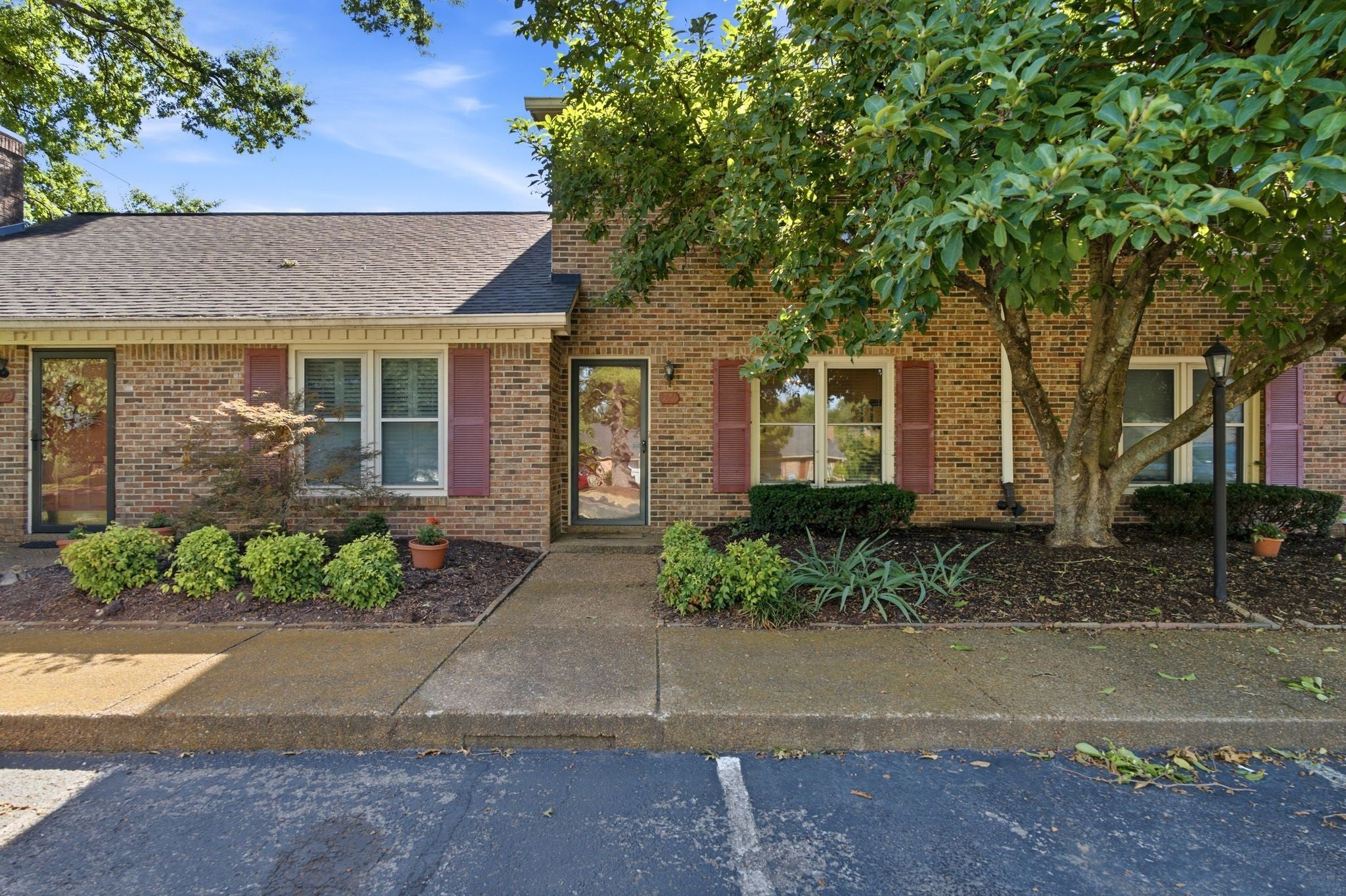2-bed listing at 771 Kent Rd, Nashville