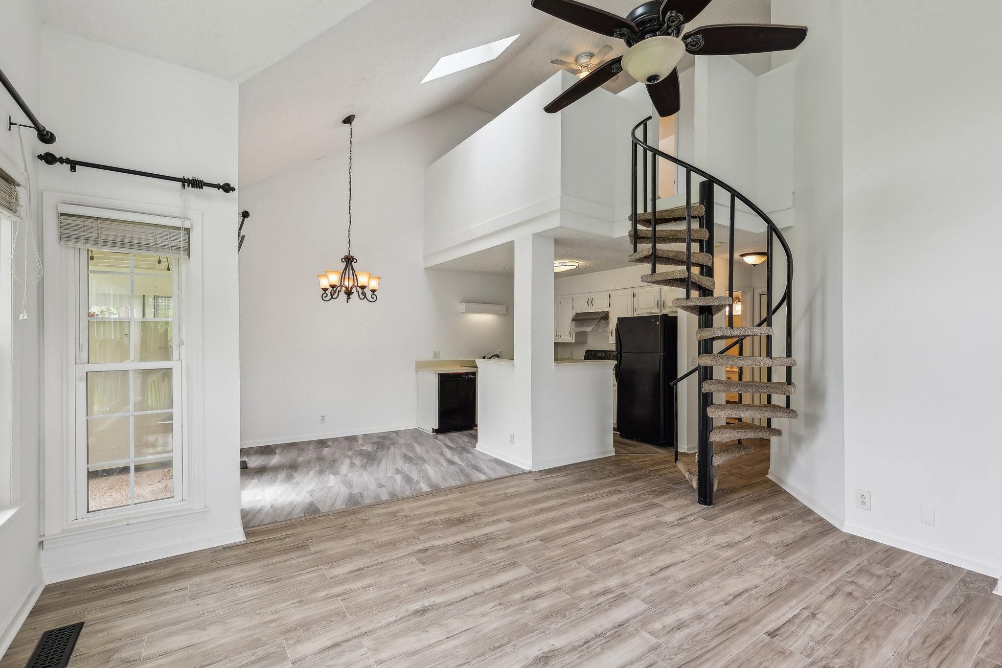 129 Cherry Hill Dr 18C