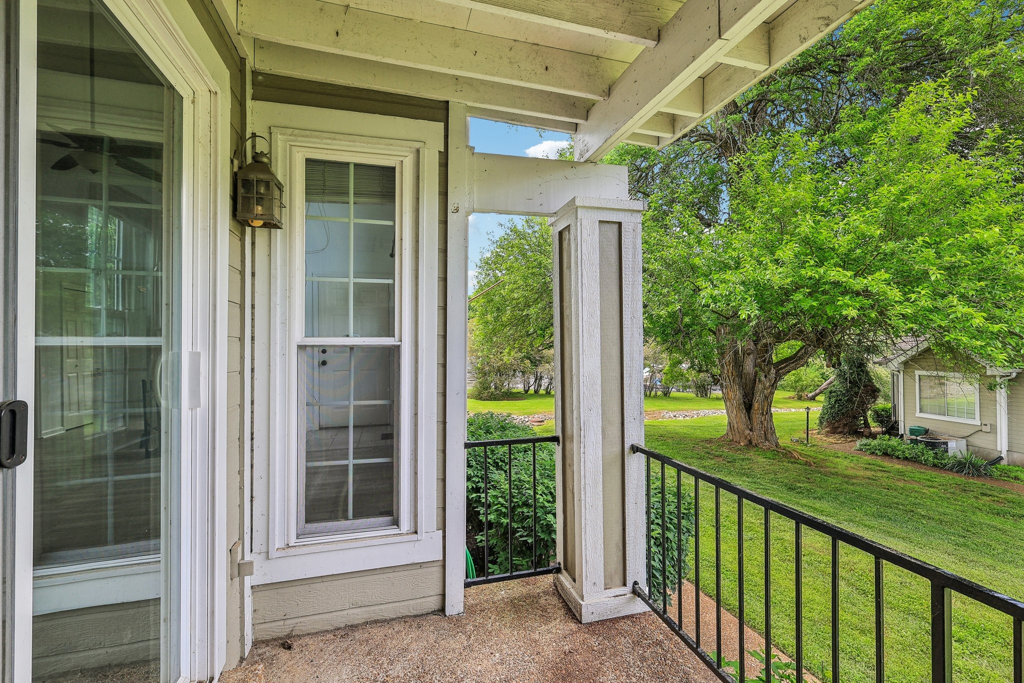 129 Cherry Hill Dr 18C