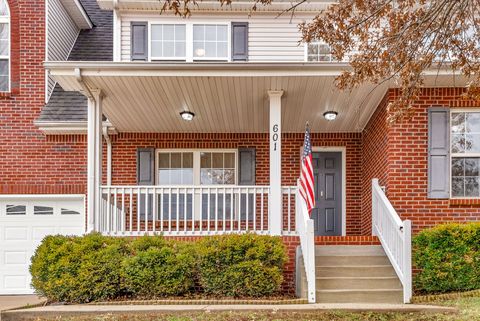 601 Winding Bluff Way Clarksville TN 37040