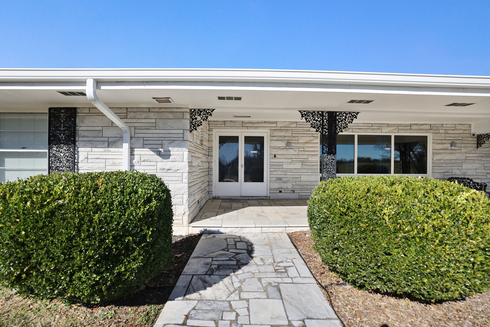 676 Ferguson Hill Rd