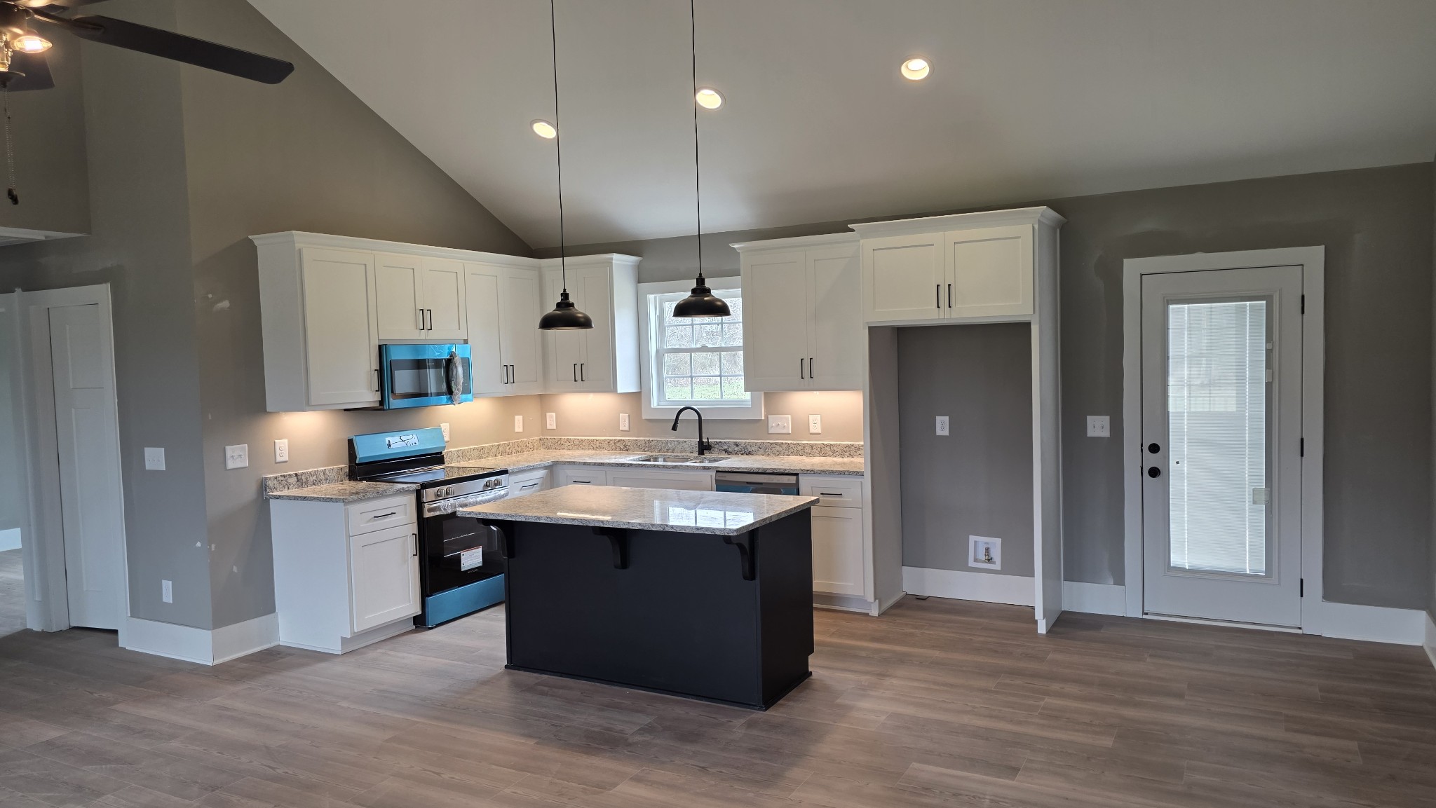 5050 Dickens Hill Rd