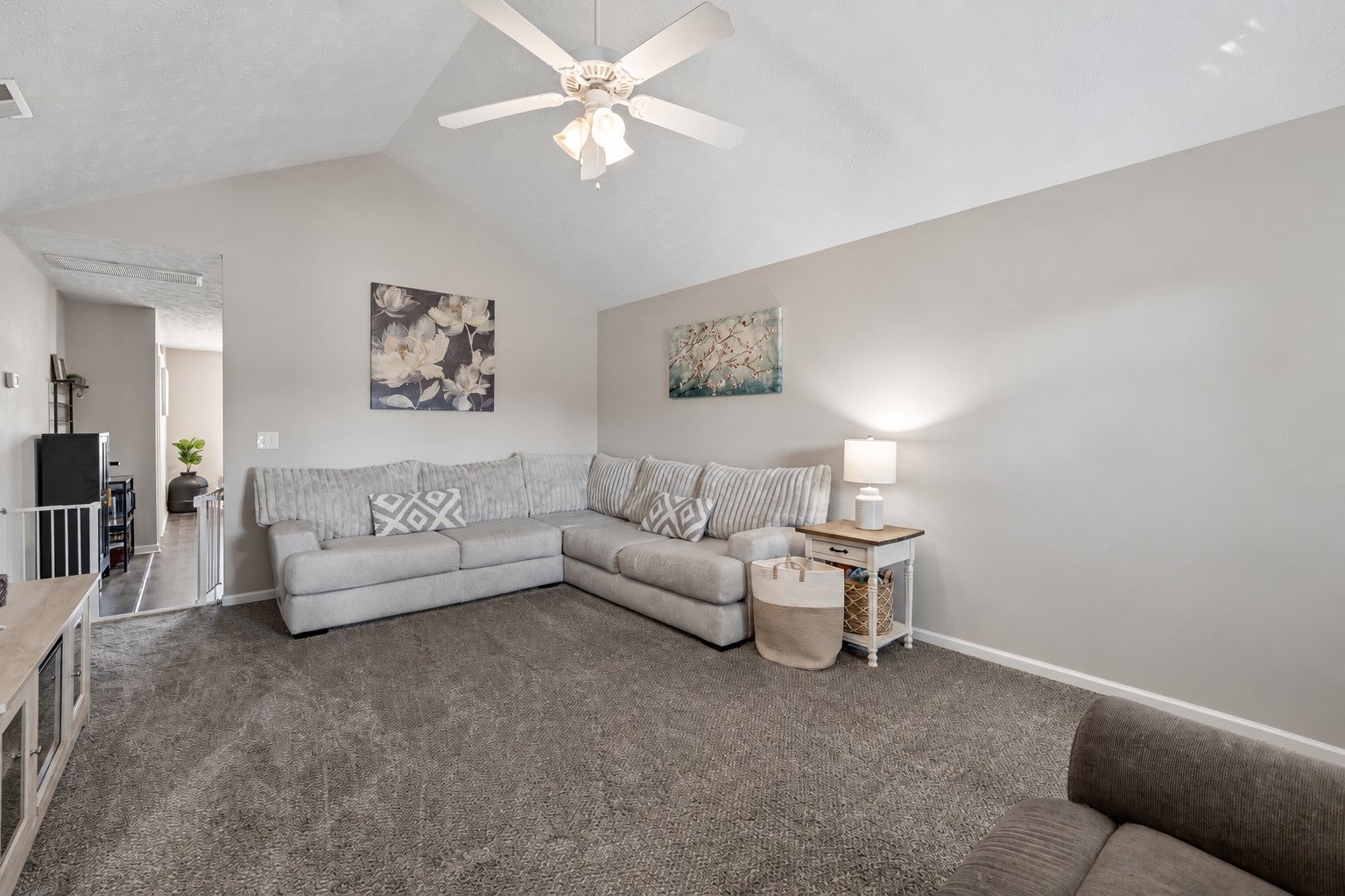 2739 Cliffside Dr